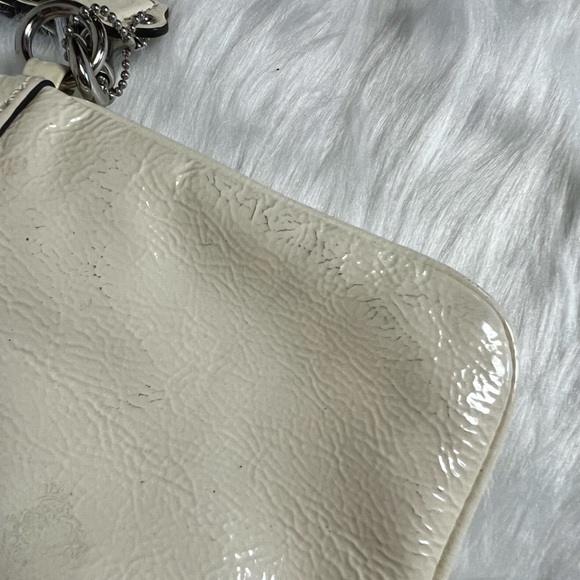 Coach wristlet - Picture 5 of 7